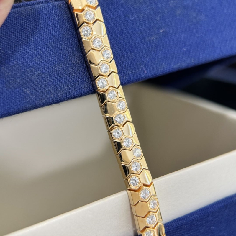 CHAUMET